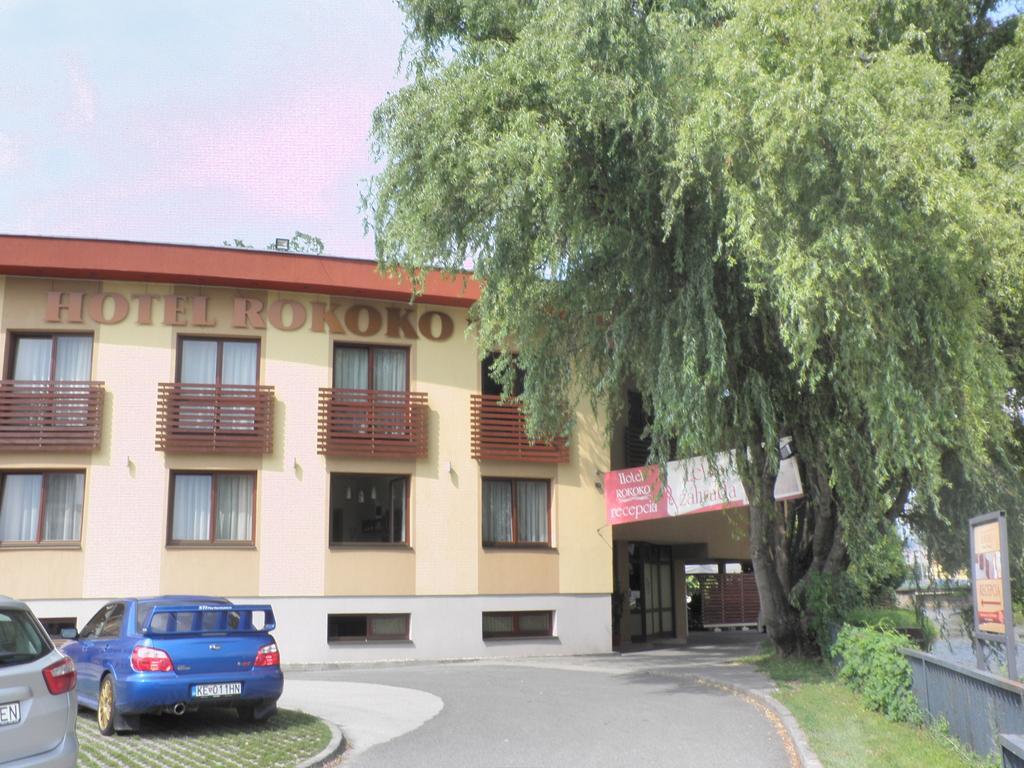 Hotel Rokoko Kosice Bagian luar foto